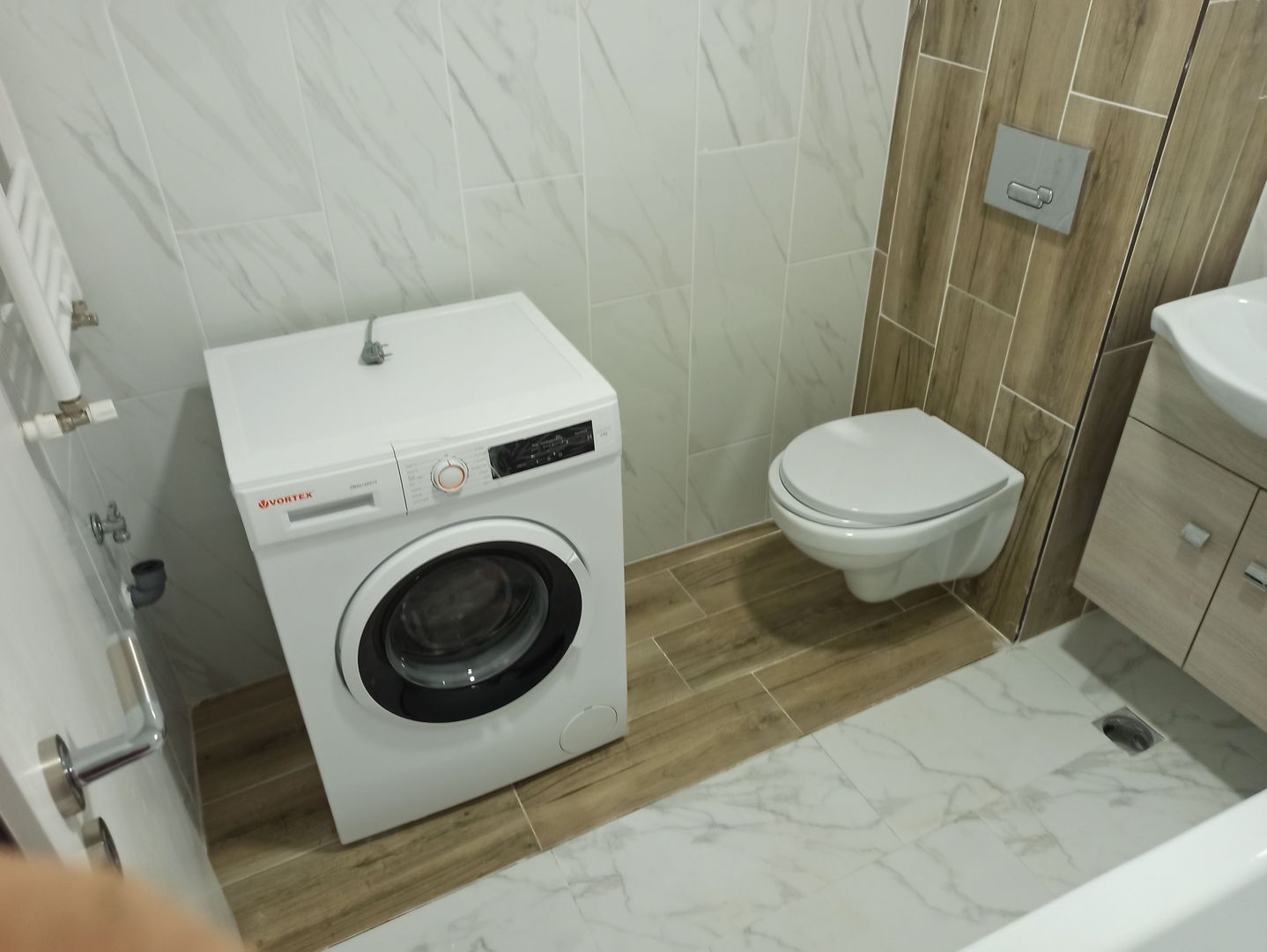 Ap2 cam, dec, lux, disponibil imediat, 8min metrou Leonida/Berceni - Poză 6