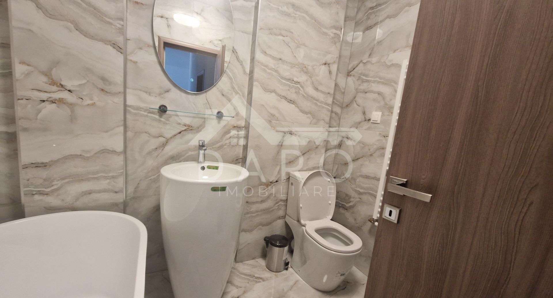 Apartament de inchiriat cu 3 camere , strada Papiu Ilarian - Poză 12