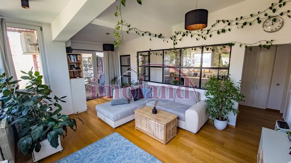 Duplex de poveste - 3 camere - inchiriere - Mitropolie - Poză 1
