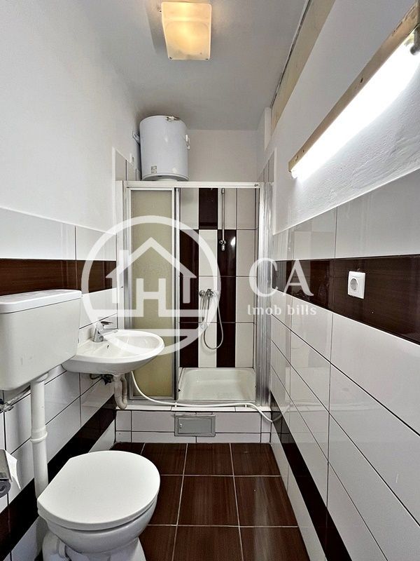 Apartament de vânzare la curte comună în zona Ultracentrală, Oradea - Poză 7