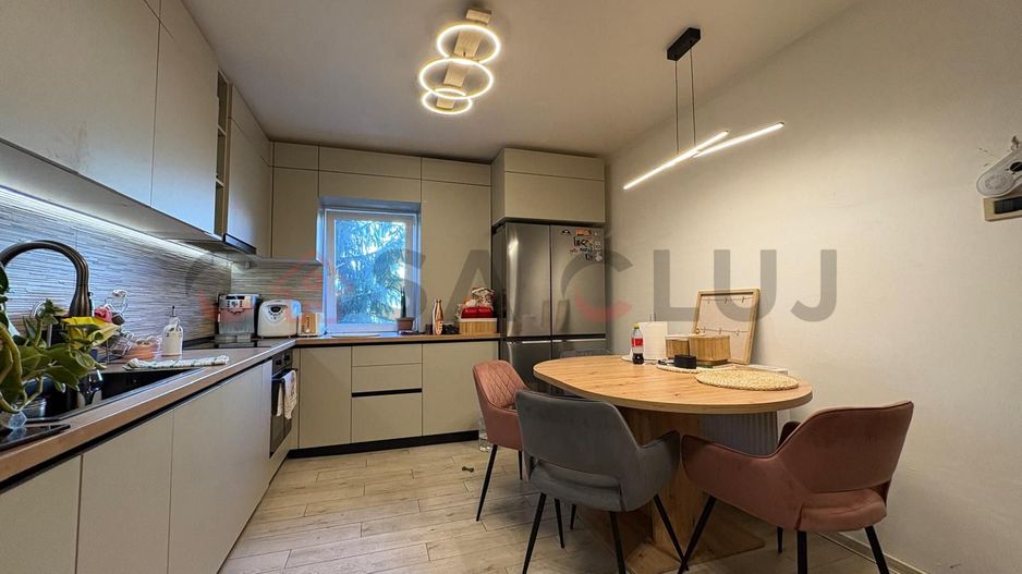 3 camere decomandate, la cheie,etaj intermediar, Piata Zorilor - Poză 2