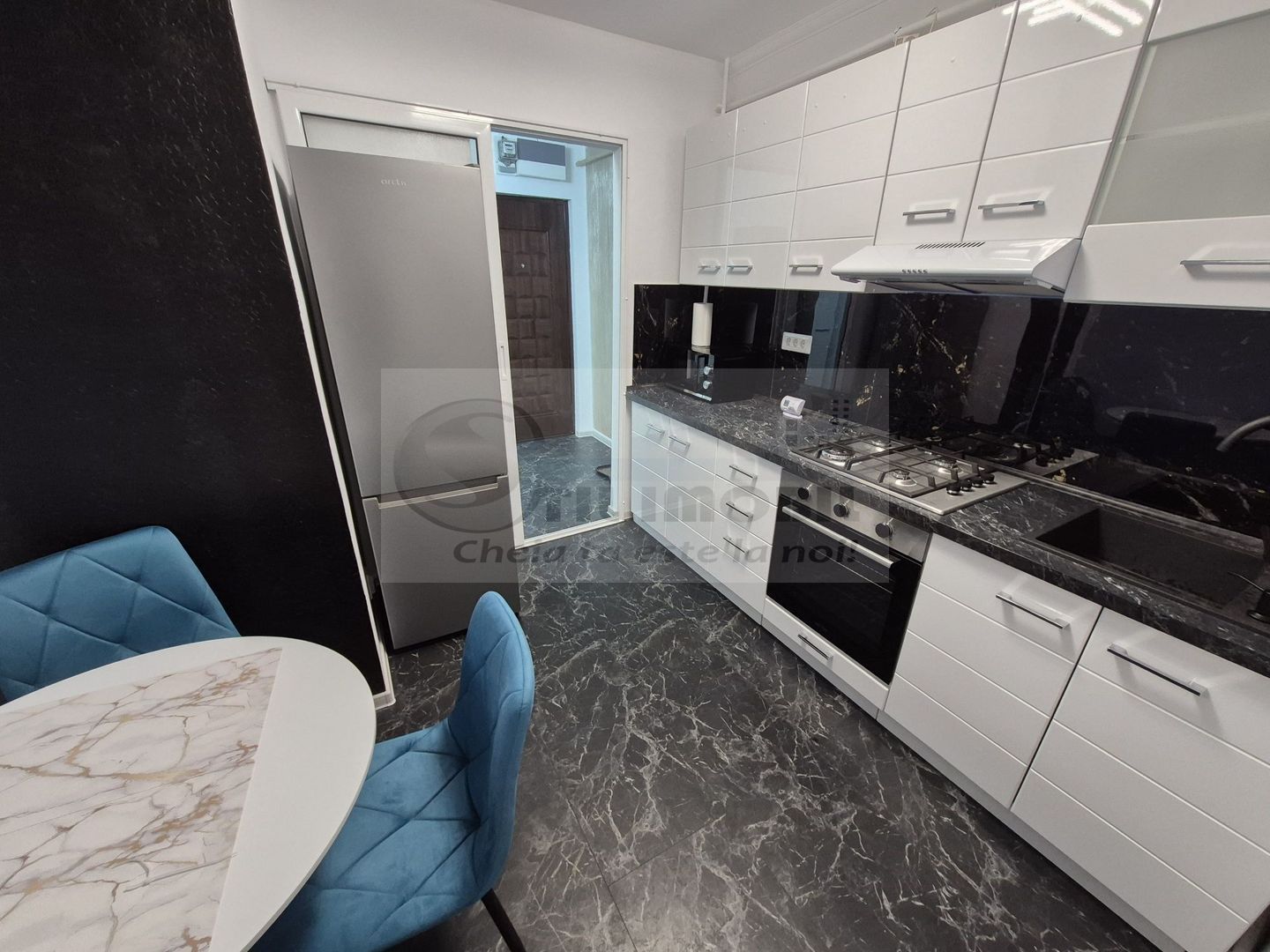 Apartament modern renovat, Podu Roș – oportunitate investiție - Poză 7