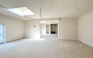 Apartament cu 3/4 camere/87mp/3 minute de statii autobuz. - Poză 6