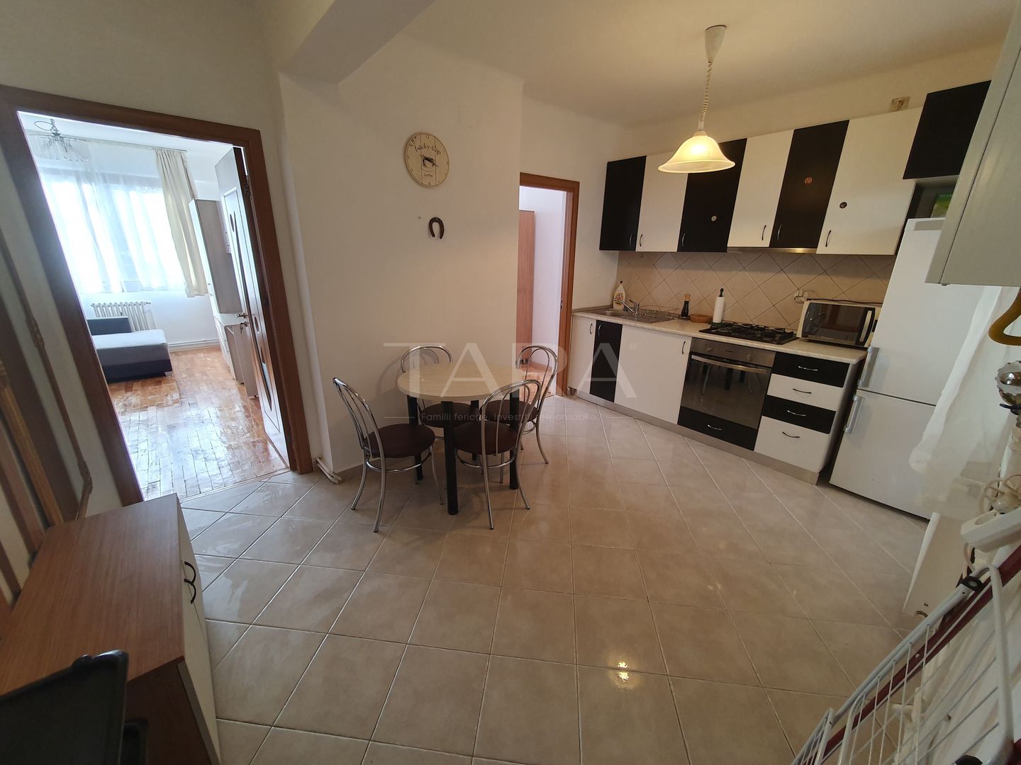 Apartament confortabil cu 2 camere, zona Centrala - Poză 3