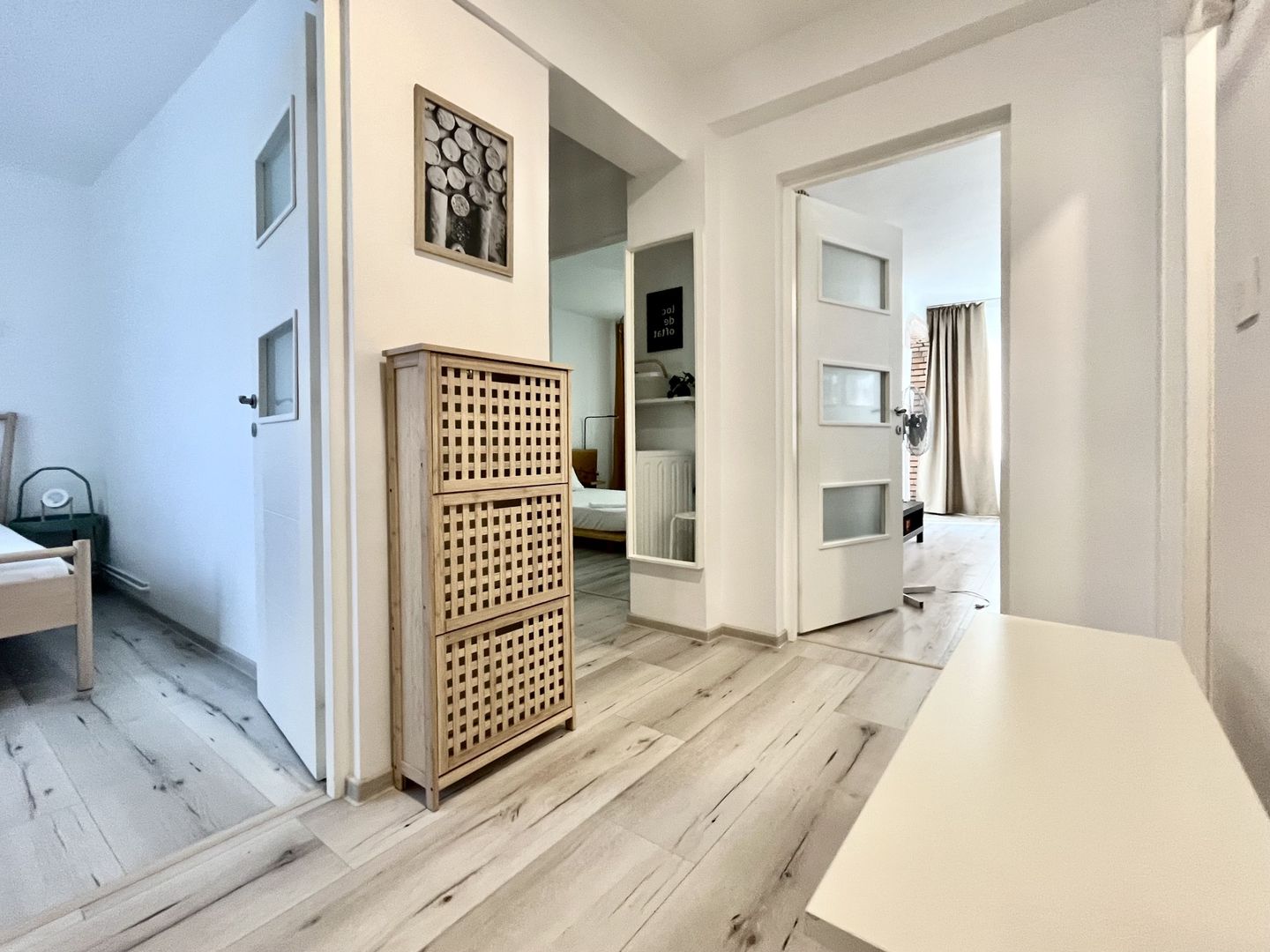 Apartament 3 camere, elegant si vibrant, in Piața Libertății - Poză 12