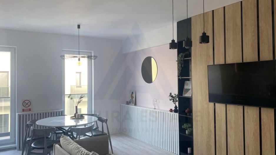 Apartament modern 3 camere balcon 5 mp utili si parcare zona Centrala - Poză 4