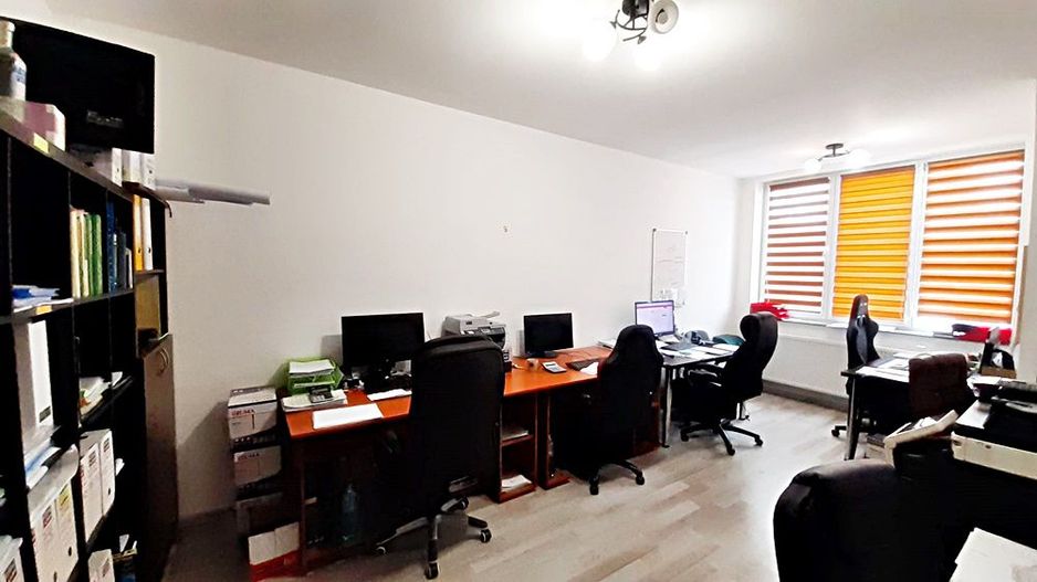 Avantgarden 3, garsoniera spatioasa si luminoasa pentru birouri, 300 e - Poză 3