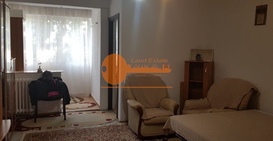 Garsonieră  – Costin Georgian, 10 minute de metrou - Poză 1