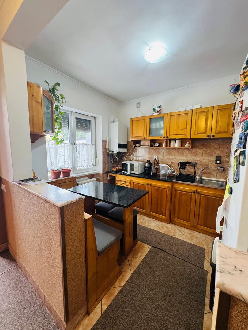 Casa P+E cu teren ULTRACENTRAL - Poză 3