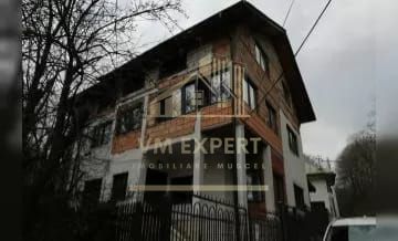 VILA 10 CAMERE TEREN 593MP, ZONA CENTRALA, CAMPULUNG - Poză 1