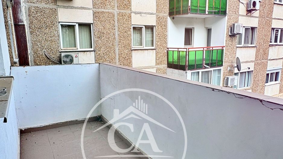 Apartament cu 3 camere în zona Decebal - Poză 11
