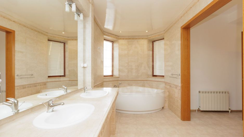 Chirie, casă, 7 camere, str. Galbena, Centru - Poză 12