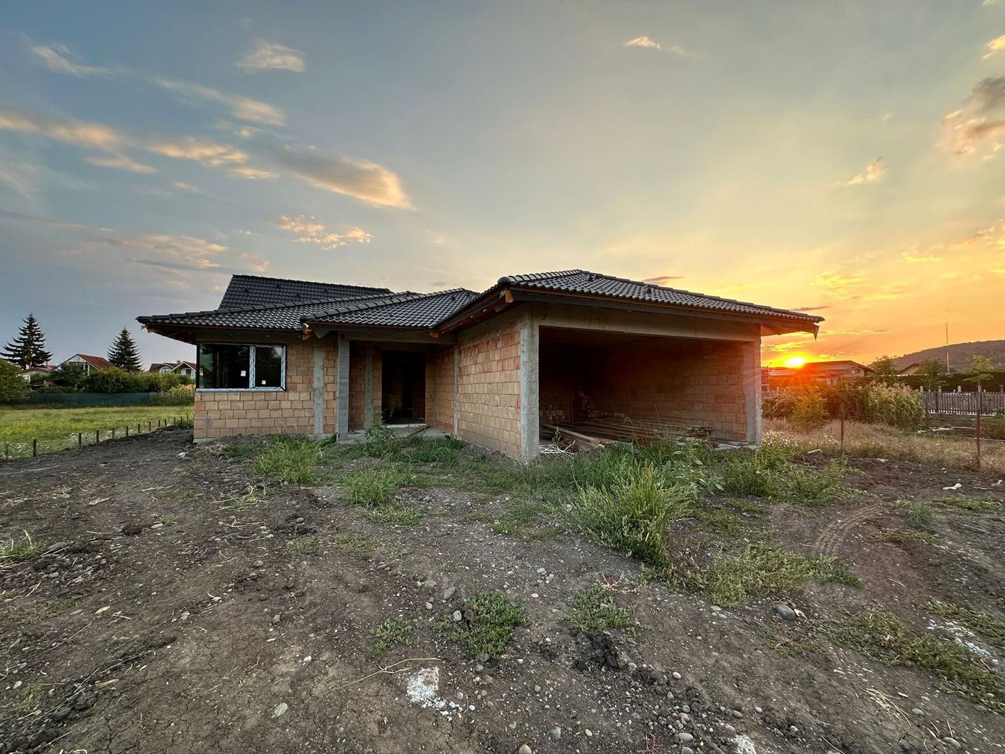 EXCLUSIVITATE | Calea Voinicenilor | Teren 3.566 mp | Casă la roșu - Poză 1
