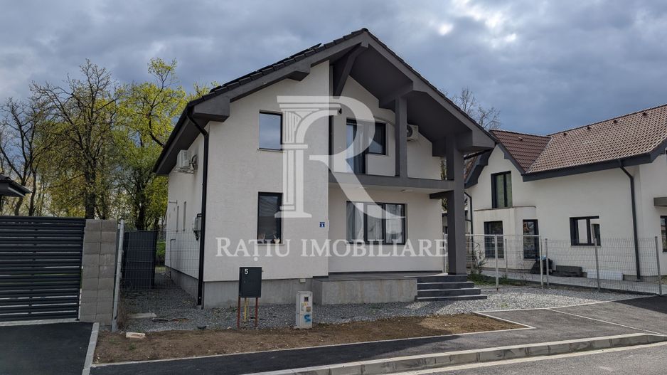 Casa cu 4 dormitoare | Cartierul Tineretului | Oradea - Poză 16
