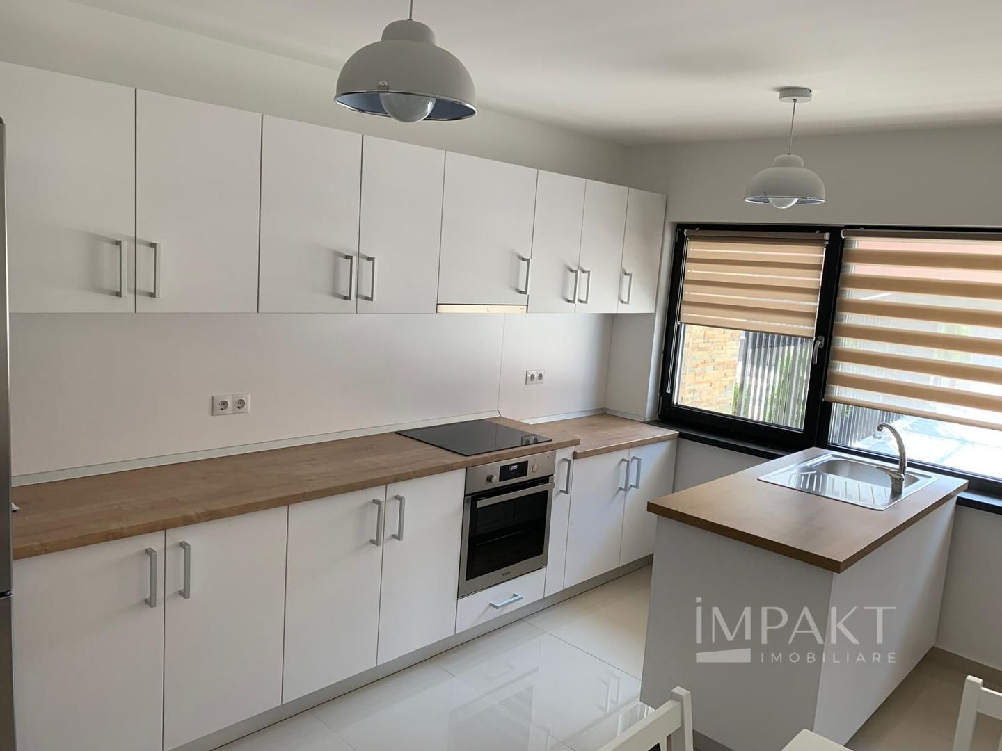 Casa tip duplex cu 4 camere la cheie in cartierul Europa - Poză 4