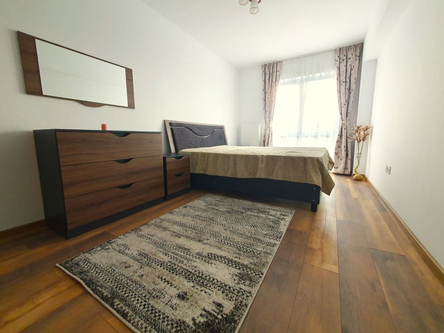 Apartament decomandat la prima inchiriere, ideal pentru un cuplu. - Poză 12