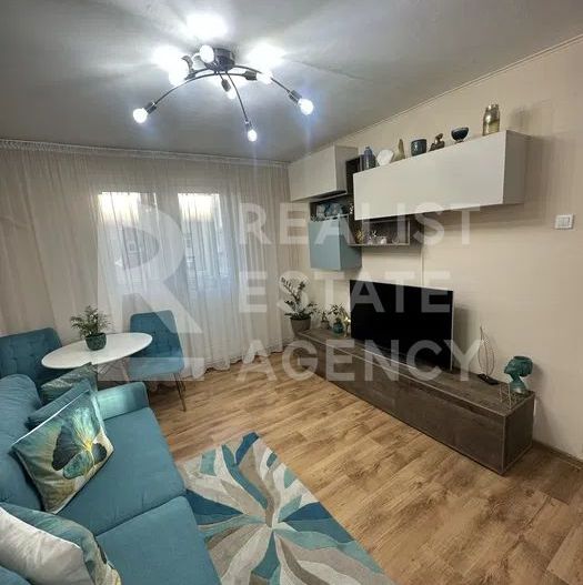 Vânzare, apartament cu 2 camere în zona Drumul Taberei - Poză 1