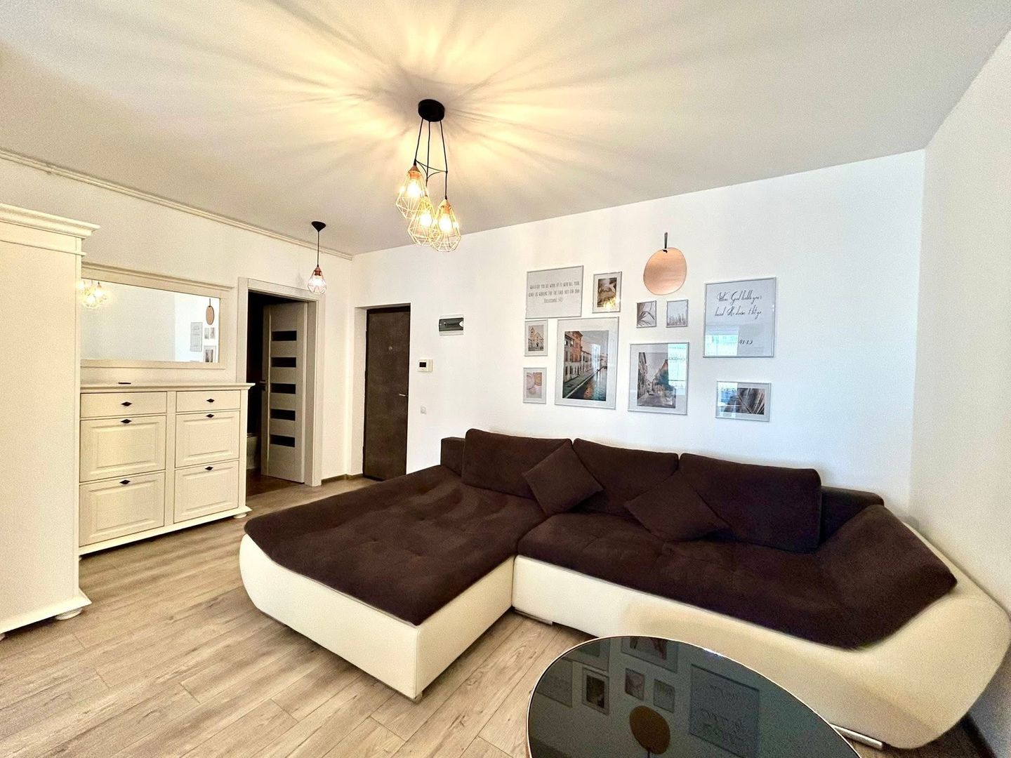 Apartament modern de închiriat – Zona BMW Florești - Poză 4