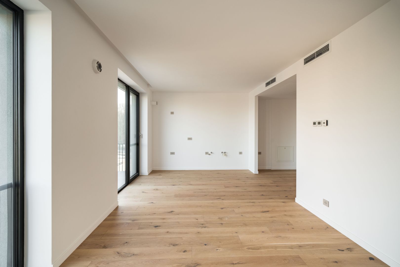 Apartament de 2 camere in Amber Forest - Poză 5