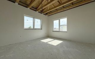 Casa  tip duplex/Zona strazii Urusagului. - Poză 16