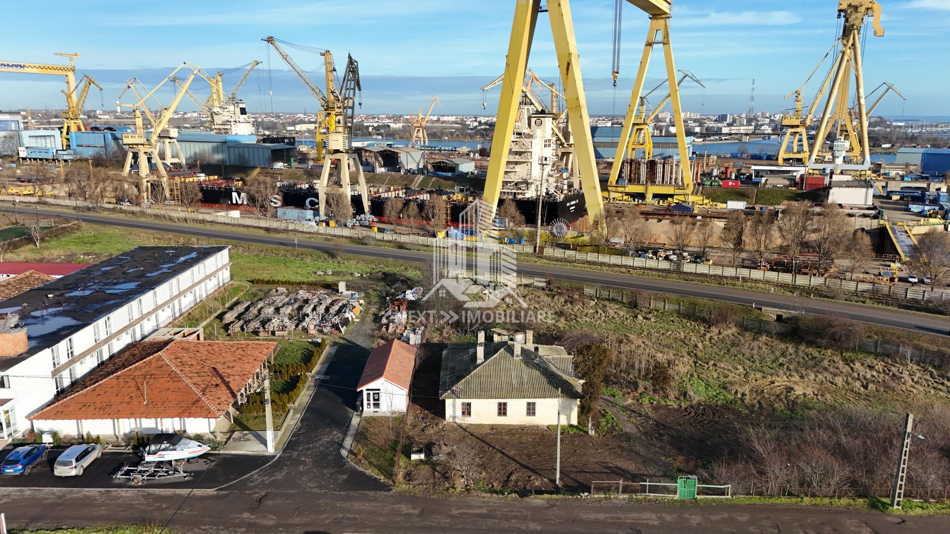 Proprietate din piatră cu potențial investițional în 2 Mai, Constanta - Poză 4