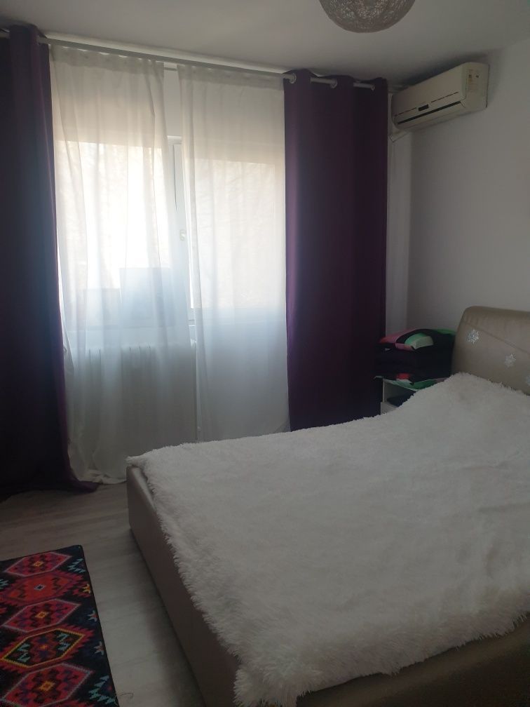 Apartament 4 camere - Poză 1