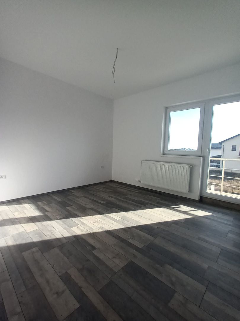 Casă individuală 5 camere  P+1 cu pod, gata de mutare, 468 mp teren - Poză 11