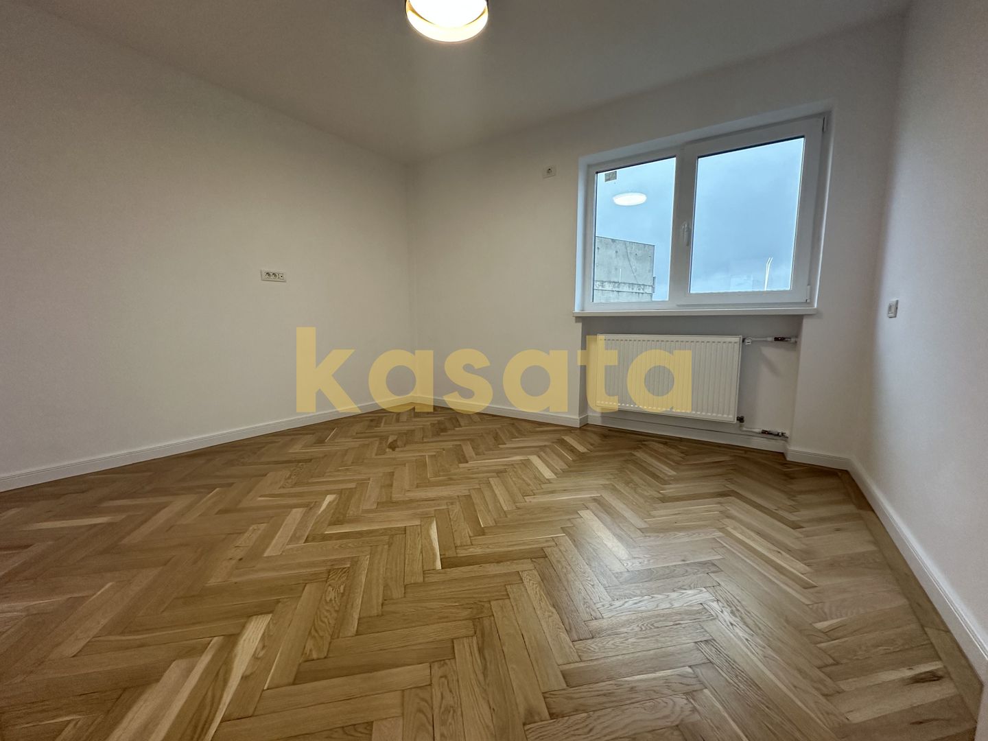 Apartament 3 Camere 🏡 | Universitate 📍| Centrală de Bloc 🔥 | Boxă - Poză 4