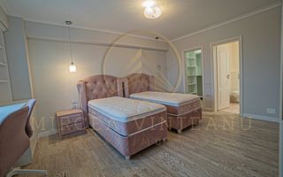 Delfinariu/B-dul. Mamaia - Apartament cu 3 camere într-un bloc finalizat în 2009 - Poză 9