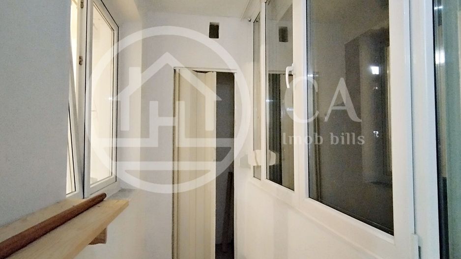 Apartament cu 2 camere de vanzare in zona Rogerius, Oradea - Poză 8