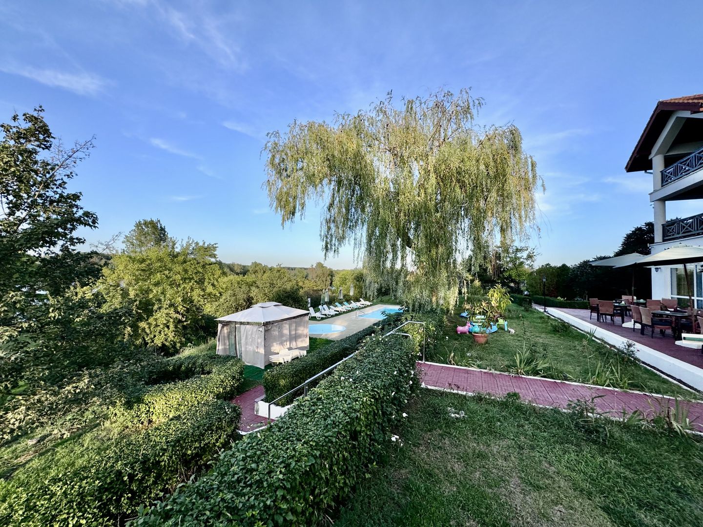 Hotel 20 camere Delta Dunarii 50 m deschidere teren 6000 mp acces auto - Poză 26