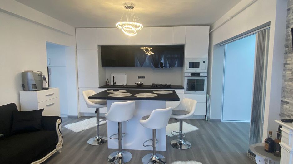 Ag EUROPA vinde apartament NOU sui MOBILAT in Micro 16 la etajul 2. - Poză 1