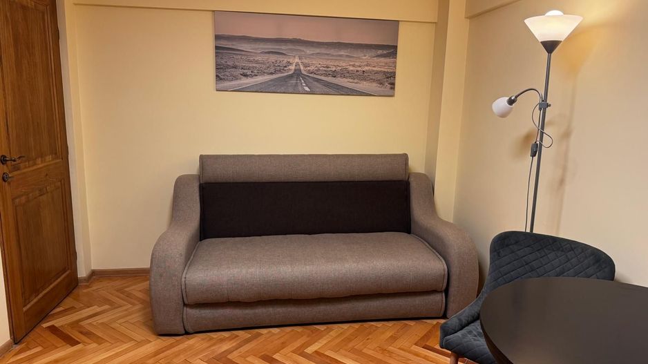 Garsoniera Centrul Civic bloc de apartamente - Poză 11