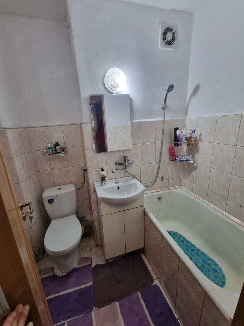 De vanzare apartament cu 3 camere - Poză 5