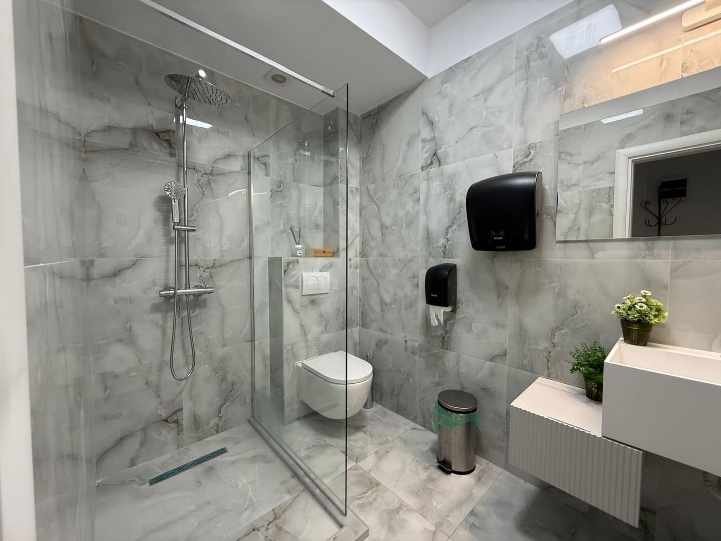 Spatiu comercial zona TEI | Vila 6 camere - Poză 10