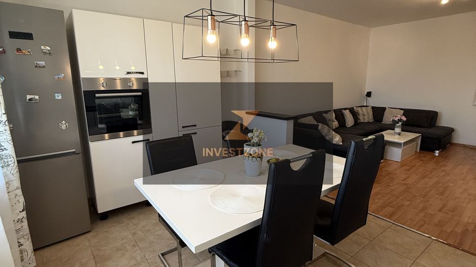 Apartament 3 camere spațios Oradea - Poză 3