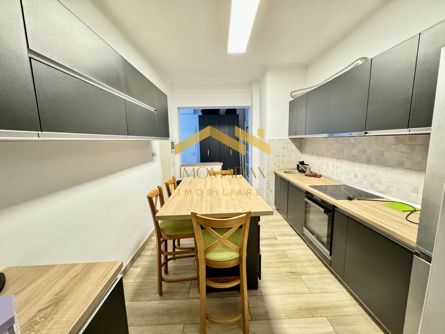 Elisabetin-3 Apartamente-Garaj - Poză 3