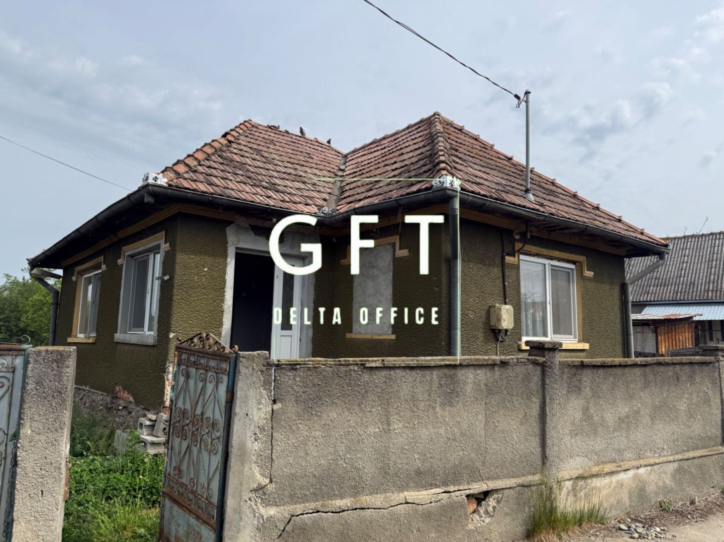 Casa cu teren generos și posibilitate de pescuit - Mica - Poză 3