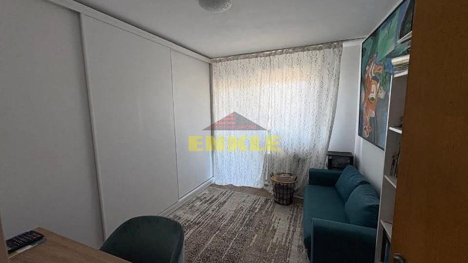 DE ÎNCHIRIAT – APARTAMENT 4 CAMERE, ZONA BAZAR - Poză 2
