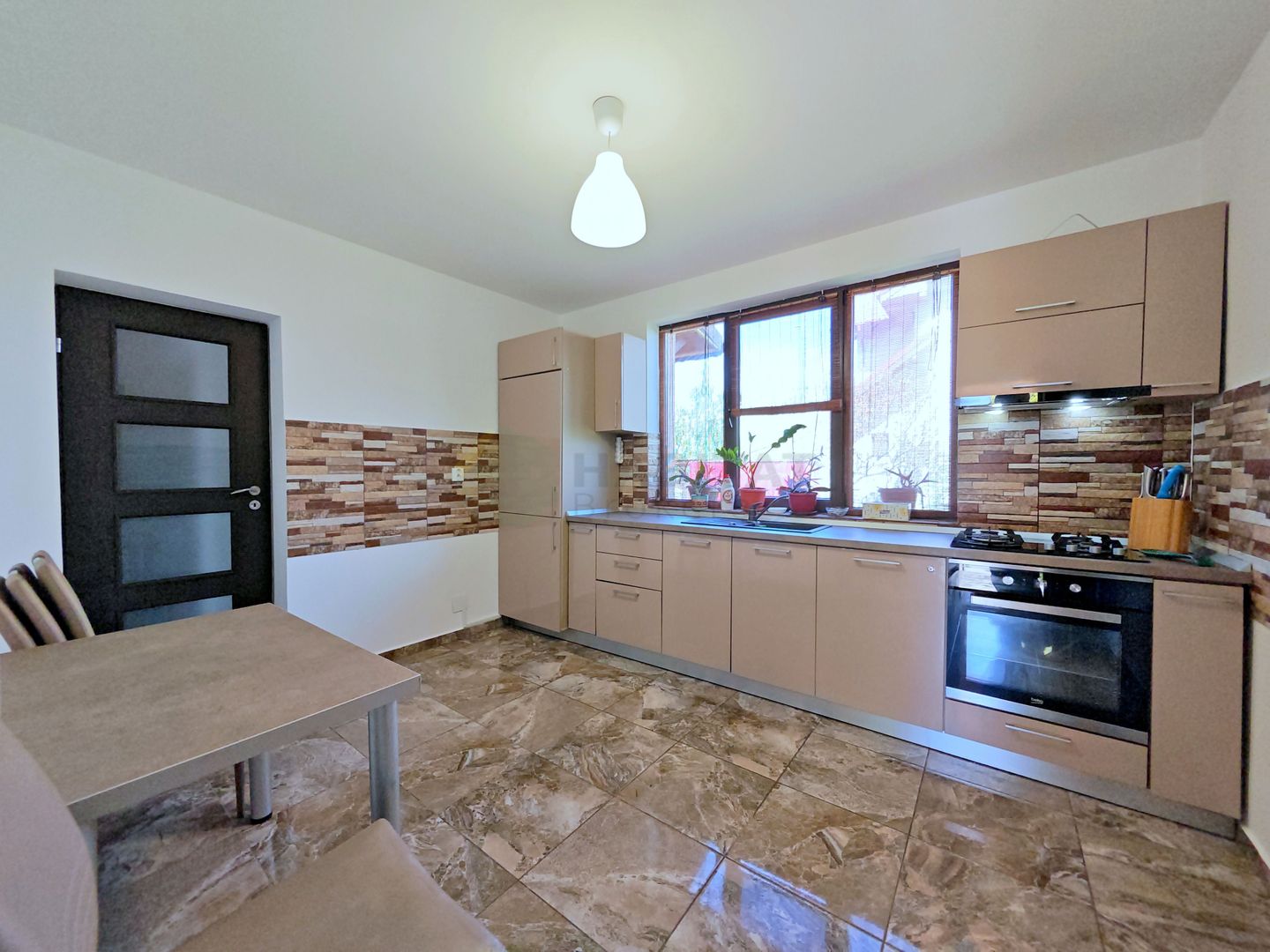 Vila individuala cu teren de 1000mp in Comuna Berceni - Poză 4