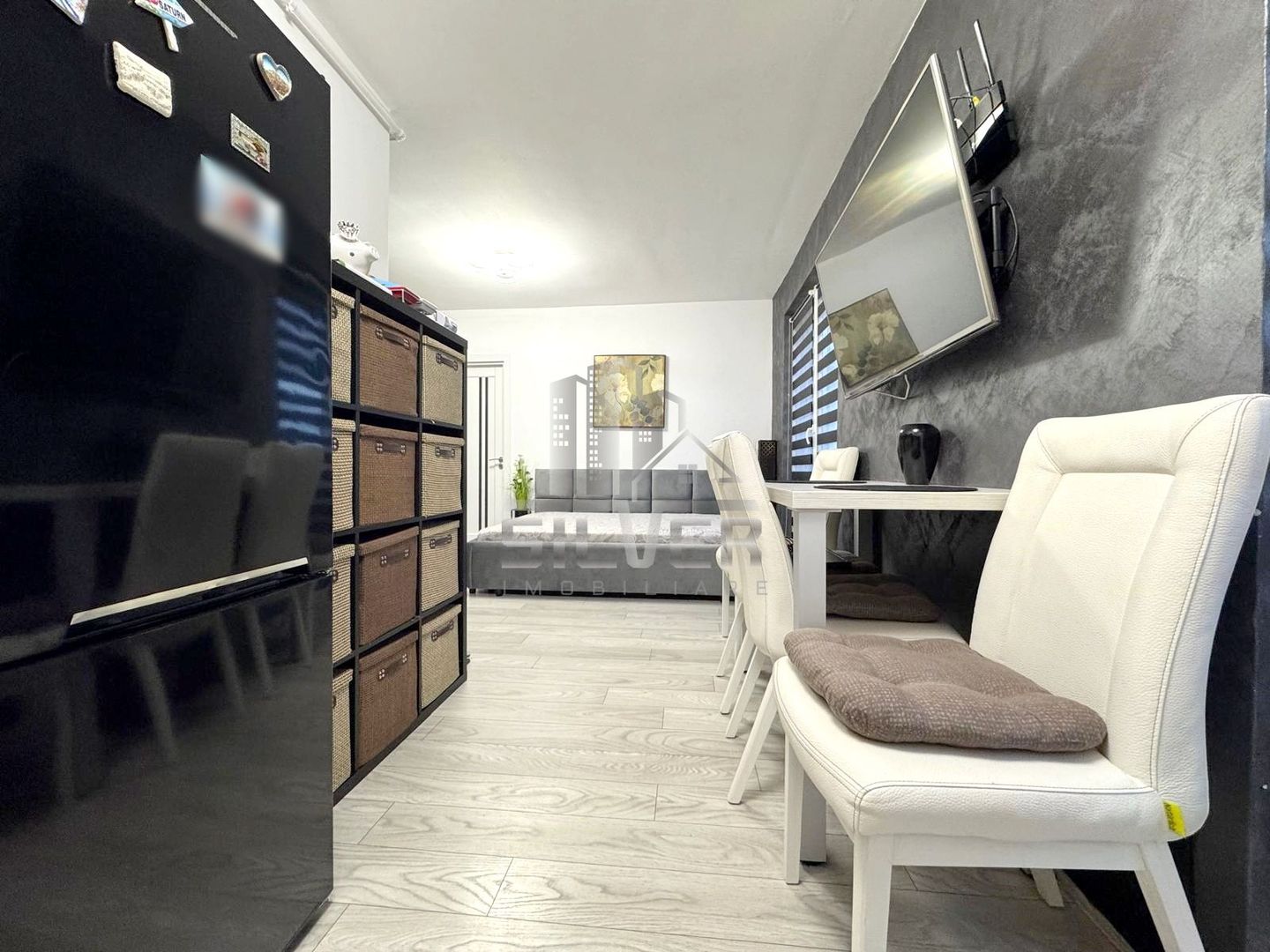 Apartament cu 2 camere+terasa de 23.6 mp/zona străzii Eroilor. - Poză 7