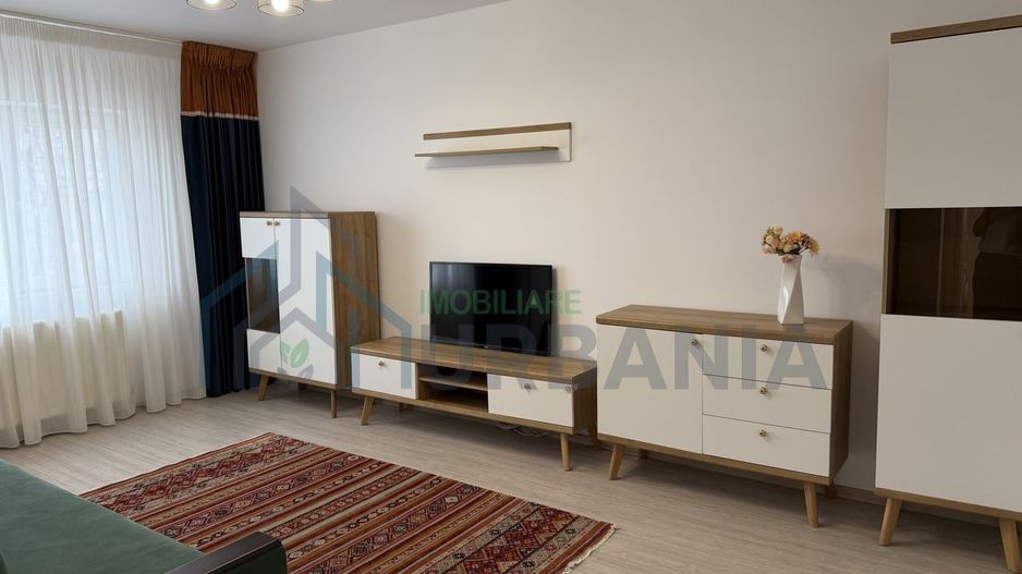 Persoană Fizică închiriez apartament cu 2 camere decomandat - Poză 1