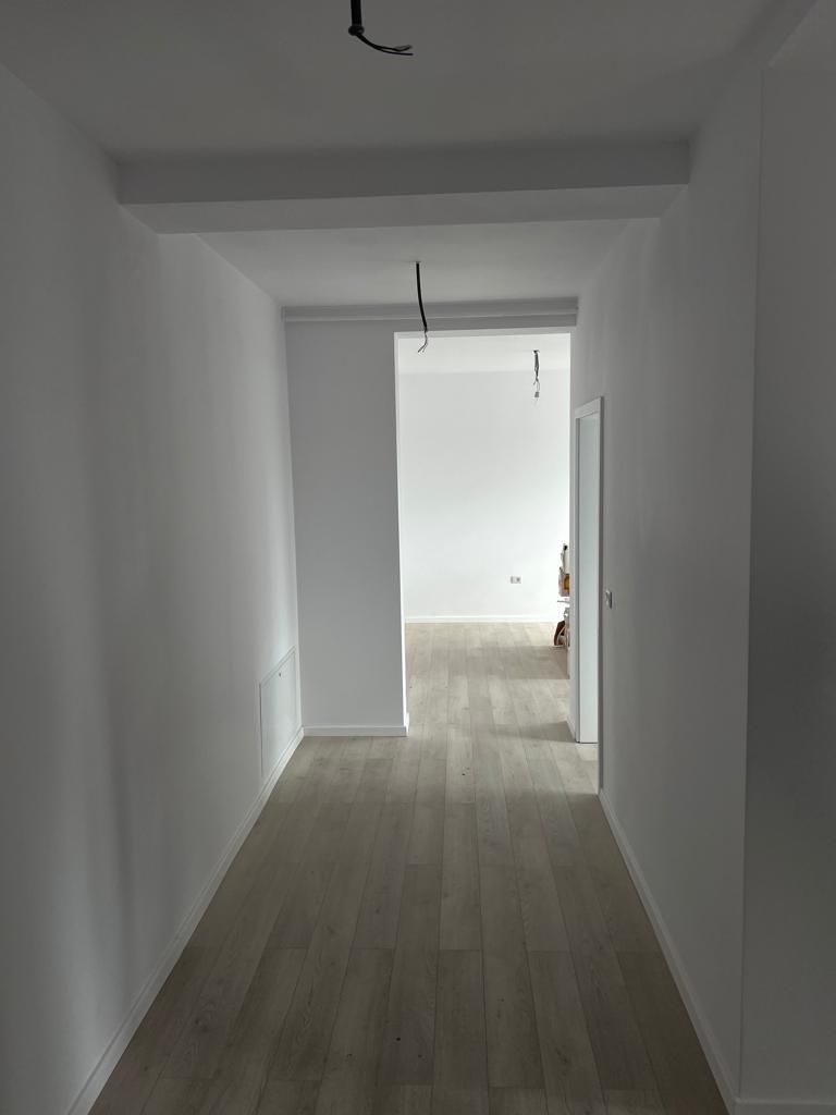 Apartament 2 camere cu curte proprie si loc de parcare - Poză 14