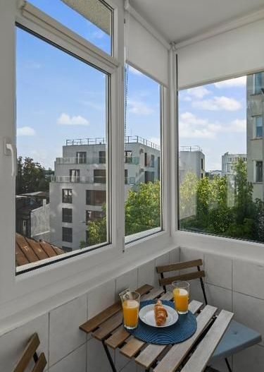 Garsonieră superbă, PiațaVictoriei, mobilat complet, certificat turistic - Poză 11