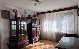 Apartament cu 3 camere | Etaj 1 | Rogerius | Oradea - Poză 1
