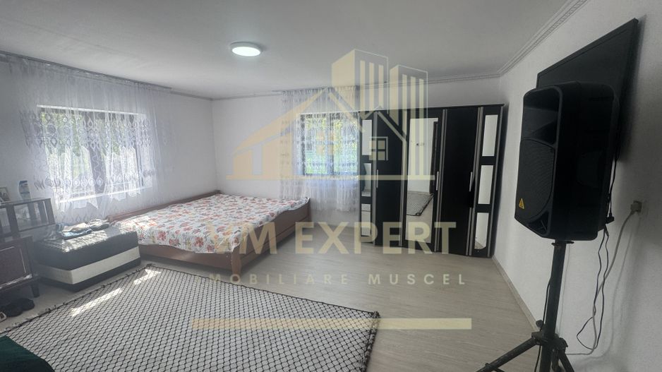 CASA DE VANZARE CU 4 CAMERE, APA SARATA, CAMPULUNG - Poză 10