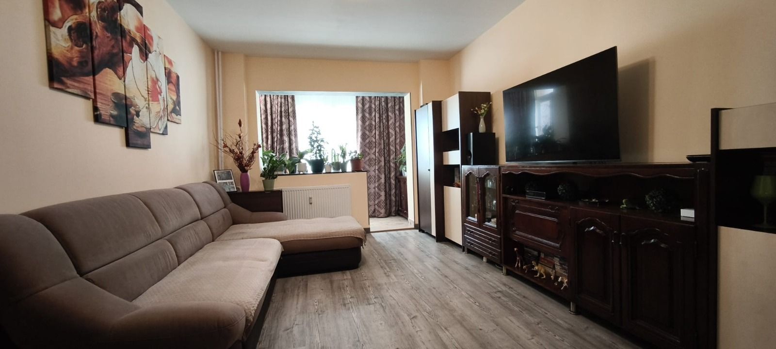 Apartament 3 camere de vanzare, Lacul Tei - Poză 2