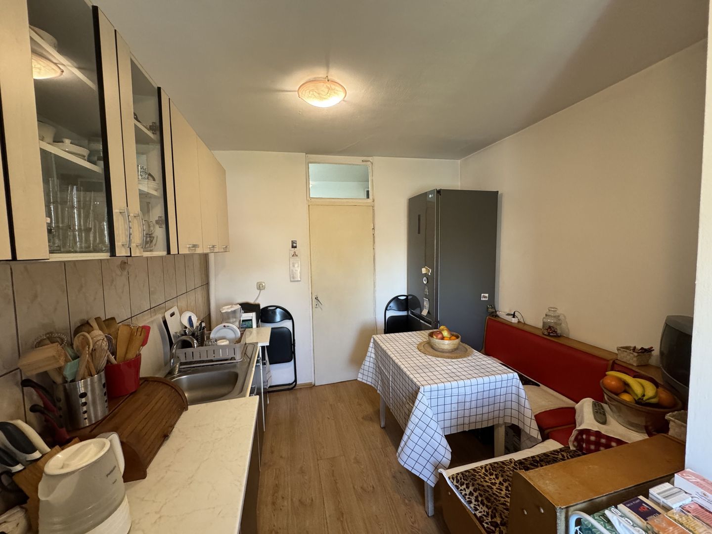 Apartament decomandat cu 3 camere in Florilor, strada Crinului - Poză 9