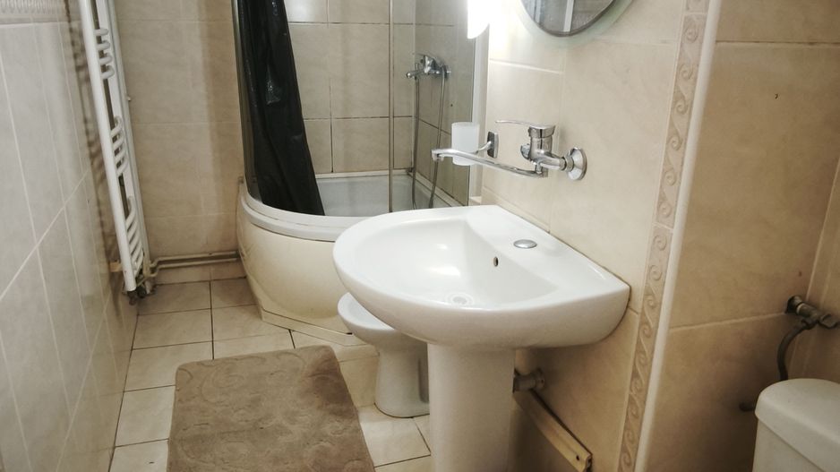 Apartament cu 3 dormitoare in zona UMFST ( 7 Noiembrie) - Poză 7