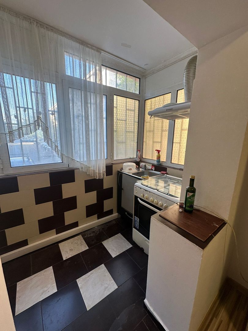 Apartament 2 camere- 1 Mai, Pelendava - Poză 8